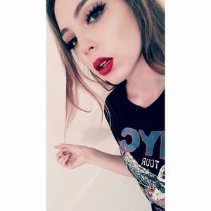 Meet your Posher, Amber